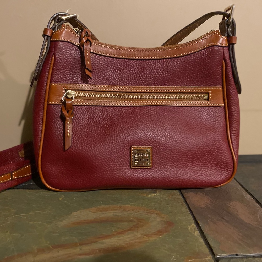 Like New Red Dooney & Burke